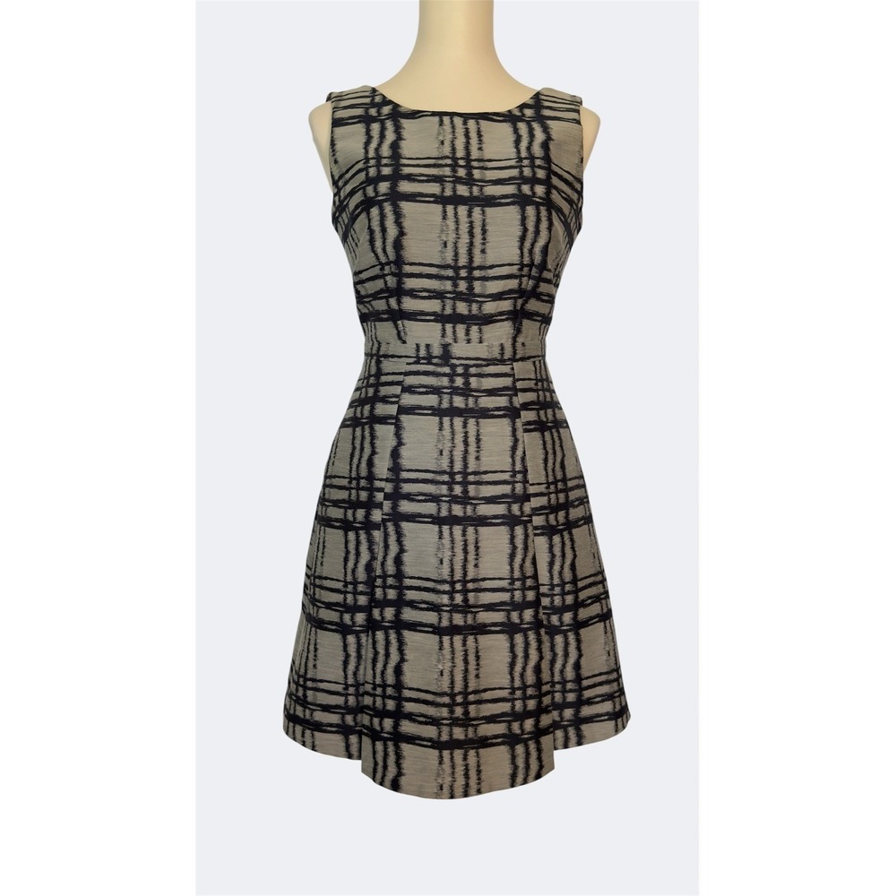 Reiss Grey & Black Plaid Fit and Flare Designer Dress Sleeveless Pleated Size 4 - Picture 3 of 14